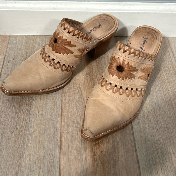 Jeffrey Campbell Woven Mules / Anthropologie size 8 - Picture 4 of 13